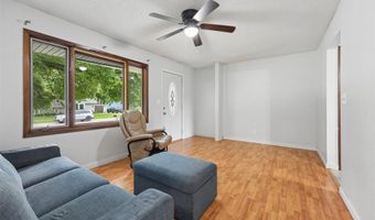 636 Garden Rd, Ames, IA 50010