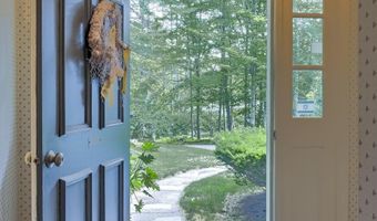 23 Meetinghouse Rd, Brattleboro, VT 05301