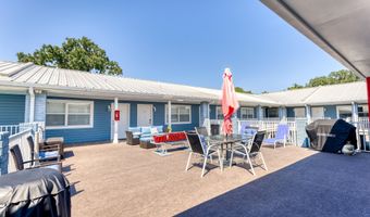 1282 Beach Blvd 118, Biloxi, MS 39530