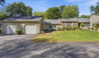 115 Pine Glen Dr, East Greenwich, RI 02818