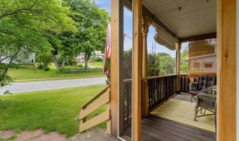 217 S Pleasant St, Bradford, VT 05033