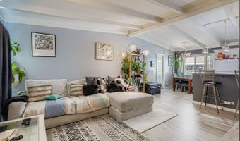 19 W720 Woodland Ave, Addison, IL 60101