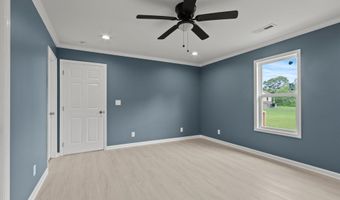 53 Sand Rock Ln, Albertville, AL 35950