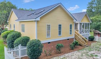 104 Westlake Cir, Americus, GA 31709