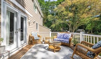 93 Burdickville Rd, Charlestown, RI 02813