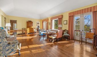 429 Sperry Rd, Bethany, CT 06524