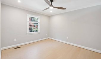 7322 Greentree Rd, Bethesda, MD 20817