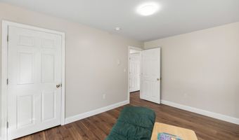 10 Penley St E, Augusta, ME 04330