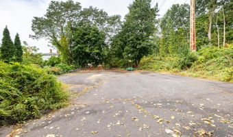209 Riverside Ave, Bristol, CT 06010