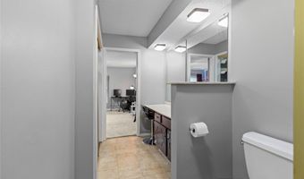 1026 Kehrs Mill Rd 4, Ballwin, MO 63011