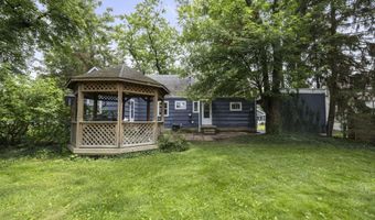 237 Maple Dr, Columbus, OH 43228