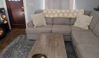 1306 S 2nd St, Aberdeen, SD 57401