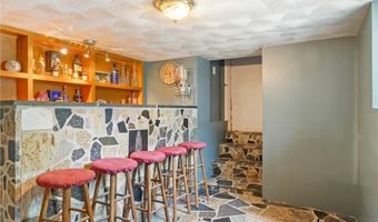 22 Parsons Ave, East Providence, RI 02914