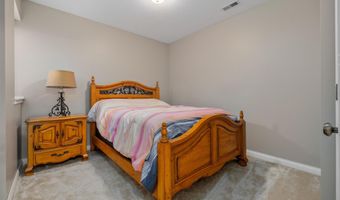 1205 N Dewey, Auburn, IN 46706