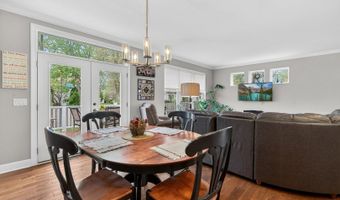 777 W Fairway Dr, Addison, IL 60101