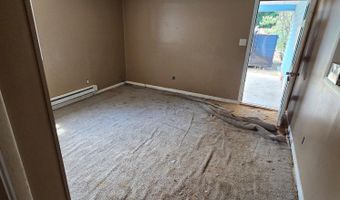 484 Yellow Skin Rd, Autryville, NC 28318