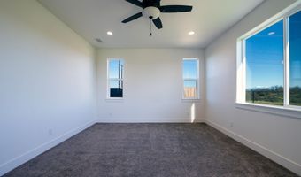 4635 Pleasant Hills Dr, Anderson, CA 96007