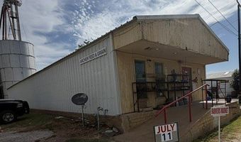 311 E Main St, Archer City, TX 76351