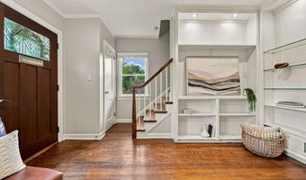 8 E MASONIC VIEW Ave, Alexandria, VA 22301
