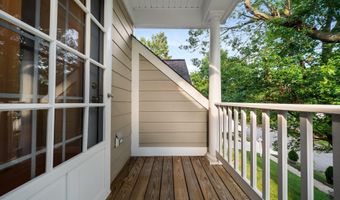 8721 WATERFORD Rd, Alexandria, VA 22308
