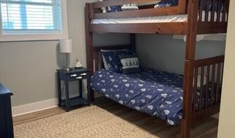 102 W Dobbs St, Atlantic Beach, NC 28512