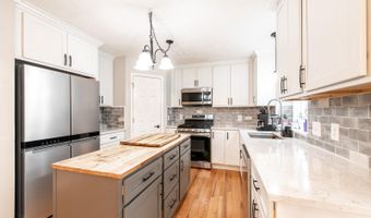 1375 Willow Woods Dr, Aiken, SC 29803