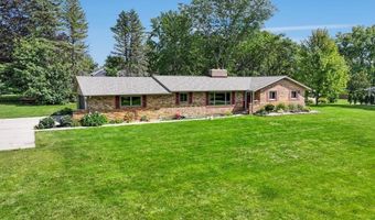 4403 W Riverview Dr, Alma, MI 48801