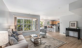 2808 Barclay Way, Ann Arbor, MI 48105