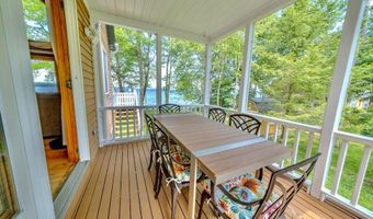 19 Glenview Ln, Belfast, ME 04915