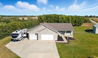 22980 105th St, Anamosa, IA 52205