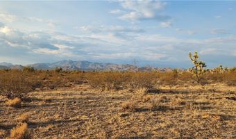 2204 S Six Shooter Rd, Yucca, AZ 86438