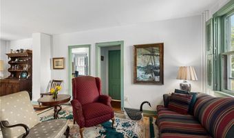 23 Willow St, Newport, RI 02840