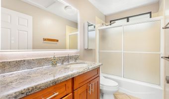 98-1421 Onikiniki Pl 5, Aiea, HI 96701