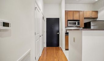 309 HOLLAND 327, Alexandria, VA 22314