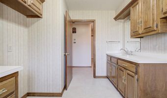 7112 NW 32nd St, Bethany, OK 73008
