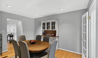 6282 15TH Rd N, Arlington, VA 22205