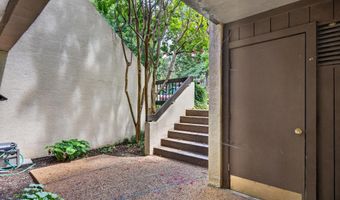 2212 S RANDOLPH St 1, Arlington, VA 22204