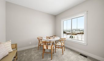 3831 NW Reinhart Dr, Ankeny, IA 50023