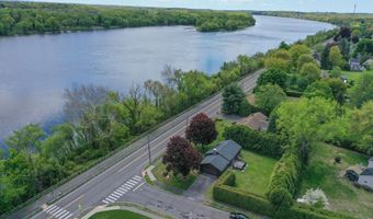 629 River Rd, Agawam, MA 01001