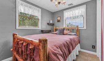 215 Pine Dr, Bayville, NJ 08721