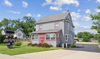 3412 1st Ave NE, Cedar Rapids, IA 52402