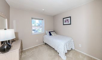 8437 E Amberwood St, Anaheim, CA 92808