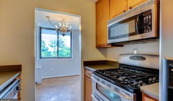 4401 CHERRY HILL Rd 66, Arlington, VA 22207