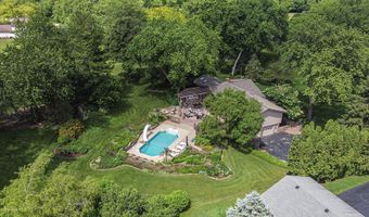 40484 Sunset Dr N, Antioch, IL 60002