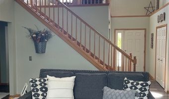 2435 Queensbury Rd, Alliance, OH 44601