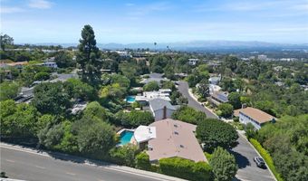 16430 Dorado Dr, Encino, CA 91436
