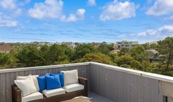 49 Gilberts Path, Amagansett, NY 11930