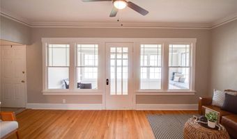 811 McPherson Ave, Alton, IL 62002