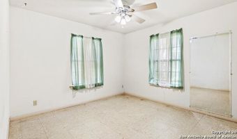 6592 Cooksey, Adkins, TX 78101
