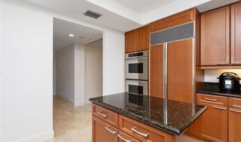 20201 E Country Club Dr 706, Aventura, FL 33180